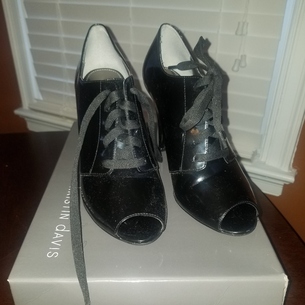 Shoes - Picture 2 of 2